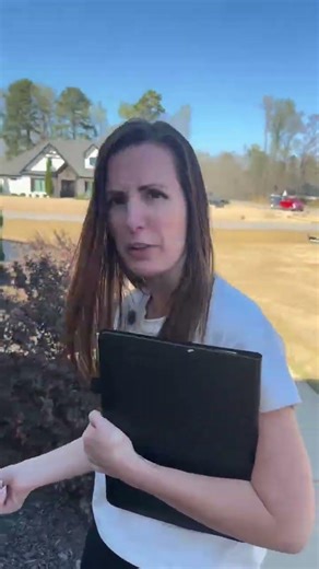 Not only did she leave speechless but she also wanted one for herself #bugzapper #solarbugzapper