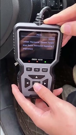 🚗 OBD2 Advanced Diagnostic Tool – Professional Engine Code Reader 🔧