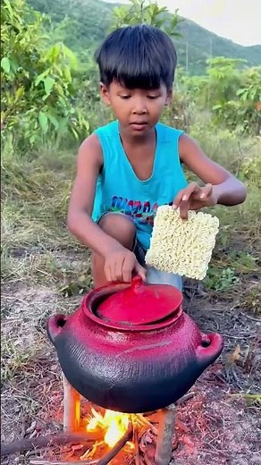 Survival Skills: SMART Idea and Useful with single Mom #bushcraft #adventure #camping #survival #fyp