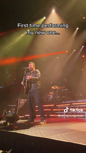 Loved getting to play this one for y’all #LookingForYou #newmusic #tour #country