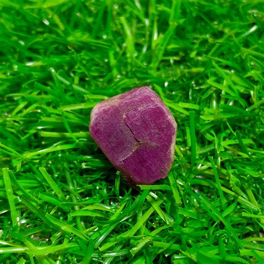 EXCLUSIVE AFRICAN RUBY Rough Gemstone 100%natural Raw Ruby Rough Loose Gemstone 10ct Red Cluster Ruby Minerals Raw Material 16x14x3mm - Etsy