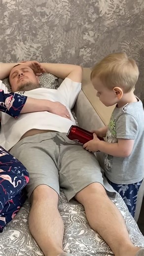 Water Prank Gone Wrong 😂Sleeping Man Gets Shocked 😱💦