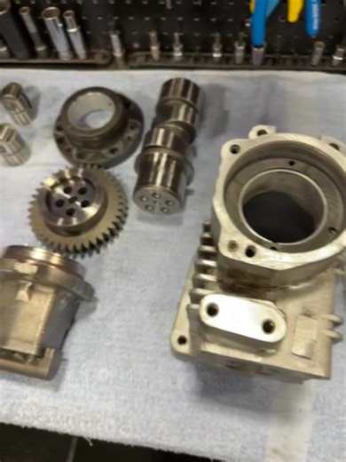 CUMMINS DIESEL HIGH PRESSURE PUMP 📍DTIS DIESEL, BAKERSFIELD CA. -INJECTORS -TURBOS -PUMPS 📍521 MING AVE BAKERSFIELD CA 93307 ☎️(661)398-0000 🌎WWW.DTISPARTS.COM 📦FREE SHIPPING & DELIVERY #injectors #turbos #pumps #egr #diesel #dieselmechanic #turbodiesel