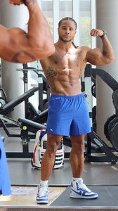 5 signs you need a break from the gym. ✋🏾🪫⚡️ I took a full week OFF from training (for probably the 1st time in my life) & I feel amazing. I was rundown. Mentally foggy. Physically drained. So I listened to my body, hit pause, and gave myself space to recover. Here’s what I Felt from a Full Week Off Training: 1. Mental clarity – No brain fog, just sharp focus. 2. Better sleep – Deep, uninterrupted rest. 3. Higher energy – All-day stamina without caffeine. 4. More motivation – Fired up to lift 