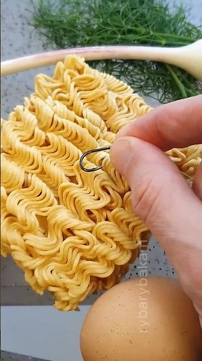 Big Carp Secret: Noodles + Garlic! 🍜🧄