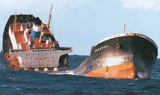 Learn from the past: Prestige sinking, one of the worst oil spills in Europe