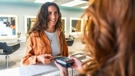 Carte bleu ou Visa : il y a bel et bien une différence entre ces 2 modes de paiement, on vous l'explique