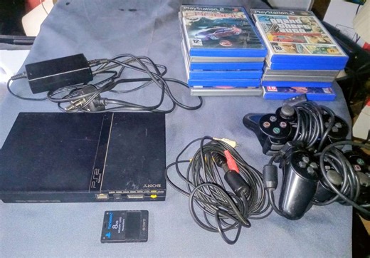 Sony PlayStation 2 Slim gaming console bundle. Console: Sixth-generation home video game console wi | bobshop.co.za