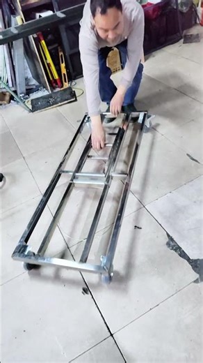 CRAZY Efficient! A Telescopic Flatbed That Fits Anywhere 🛒