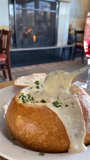 Must-Visit SF Dining for the Holidays🌲 Fresh seafood & stunning views. Located on PIER 39 | Fog Harbor Fish House