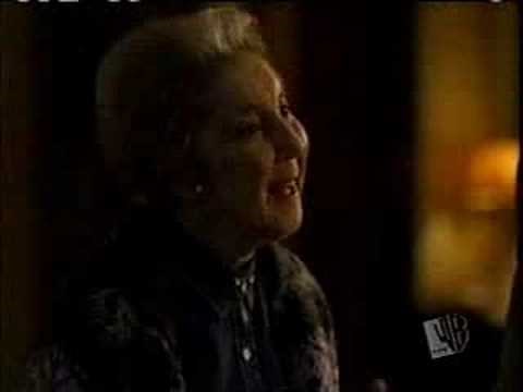 Charmed 4x14: The Three faces of Phoebe: Old Phoebe