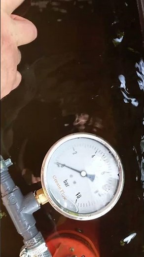 Test ponorného čerpadla na 12 V. výkon max. 6 l/min, max. výtlak 7 bar(2)