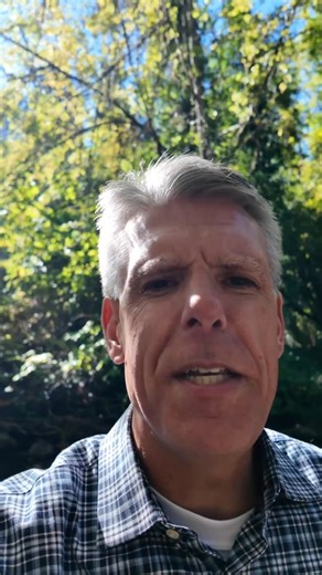 Sometimes, middle school science can leave you up a creek! That’s the case at Rowe Middle School, where these 7th graders spent their class period knee-deep in nearby Kellogg Creek collecting water samples full of crawly creatures like mayflies, water beetles, snails, and even crayfish. Students from both Rowe and Milwaukie High School are helping North Clackamas Watersheds Council analyze how nearby Kellogg Dam affects water quality and wildlife habitats. #ProudToBeNCSD | North Clackamas School