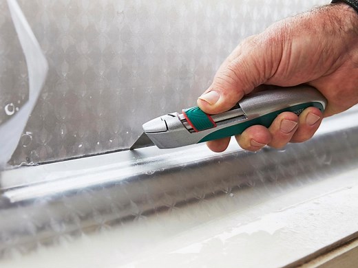 How To Frost Glass - D.I.Y. Advice  - Bunnings Australia