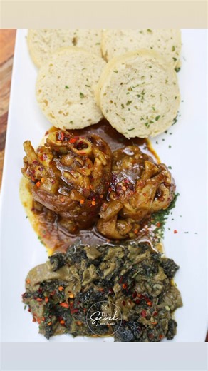 Mogodu & Pork Trotters combo for ONLY R130 🤯 Creamy samp or fluffy dumpling on the side — hearty, tasty, proudly local! Pull up to The Secret Location Eatery. Nama ya Tlhogo with Pap @ R70 a plate 😊 3478 29th Street, Rietvallei Ext 2, Mogale City. #TheSecretLocationEatery #Mogodu #PorkTrotters #DayVibez | TheSecret Location