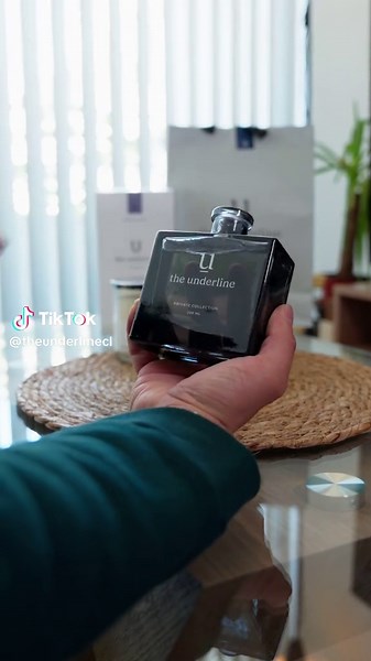 Unboxing de Cyber 😏😮‍💨 Aprovecha en nuestra página web un 30% off con el código CYBER 🩶😱 #aromas #difusordevarillas #roomspray