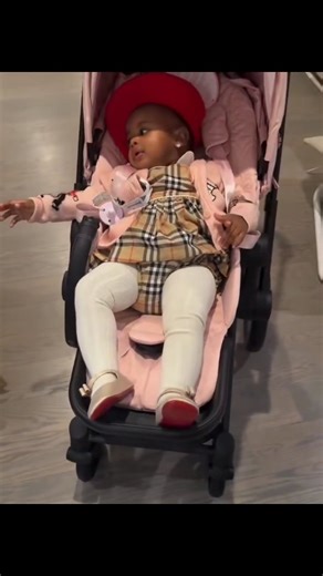 CARDI B FANS on Instagram: "Cardi B with Blossom 😂😂"