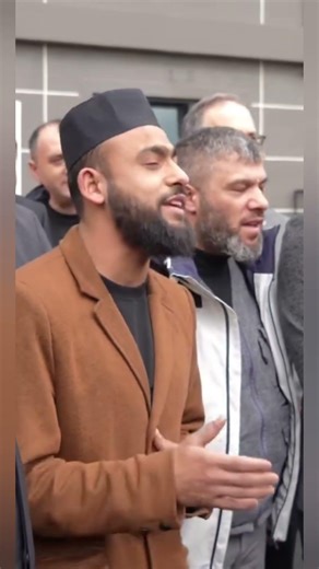 Kabe'de Hacılar Hu Der Allah - Celal Karatüre #shorts #ilahi #menzil #celalkaratüre #kabe