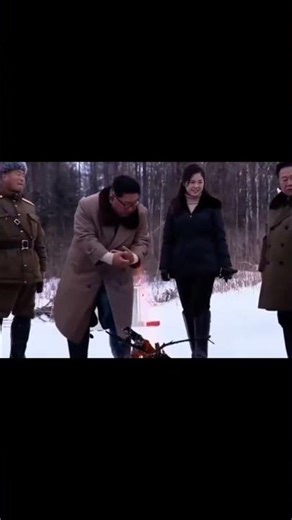 Supreme Leader Kim Jong Un and his wife, Ri Sol Ju, held a meeting at Mount Paektu#kimjongun