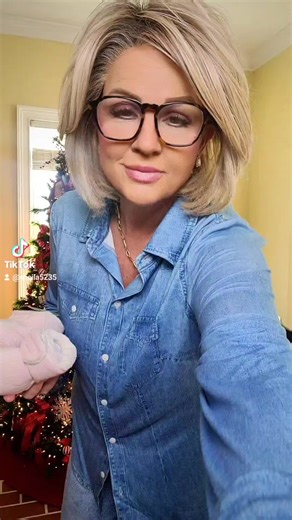 The cutest warmest little booties for the babies💙🎀 #beautyandlifestyledeals #blackfriday #fashiondeals #fashiontiktok #babies