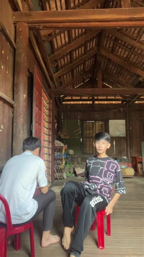 ចូលរួមក្នុងការលេងភាសាសាមញ្ញ 🤔
