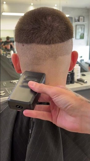 WAHL 5 Star Vanish™ Shaver: