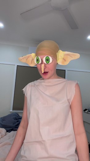 Recreating movie scenes part 6 🧦 #dobby #harrypotter #cosplay #cursedcosplay