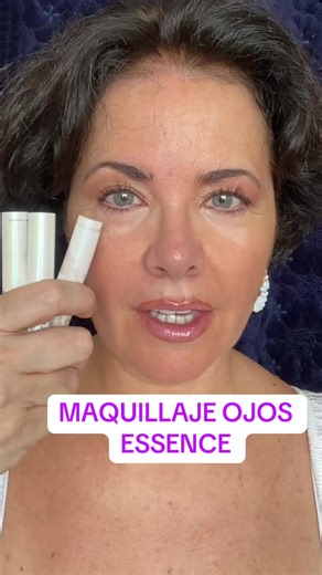 Maquillaje de ojos con sombras Jelly @essence.cosmetics #makeup #beauty #tips #fypシ゚ #tiktokviral