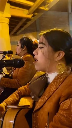 Maríachi Femenil Voces de Mexico SLP on Instagram: "Hoy se cantó en San Felipe Guanajuato los temas del gran maestro José Alfredo Jiménez 🤙🏽🔥 #mujermariachi #mariachifemenilvocesdeméxico #mariachi #mujertalentosa #mariachifemenil #fyp #sanluispotosi #josealfredojiménez"