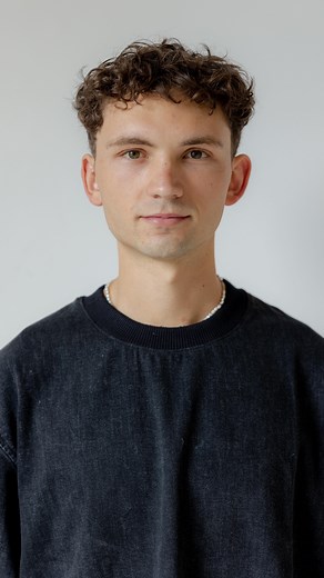 Werner Bronkhorst | I’m 22 and I’m based in Sydney, Australia. You may know me for my textured paintings with miniature people on them but long before I... | Instagram