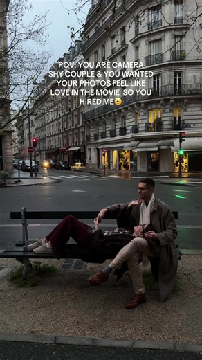 Cinematic Couple Photography Experience in Paris