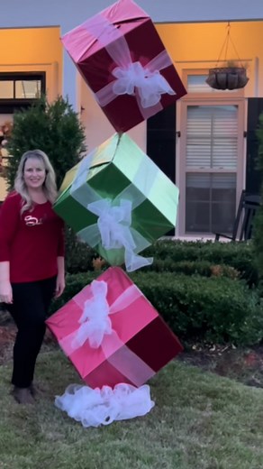 Easy DIY Outdoor Stacked Christmas Presents