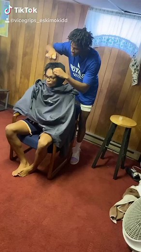 Blow this back up TikTok took it down 🤦🏽‍♂️ #repost #fyp #foryou #4upage #funny #greenscreen