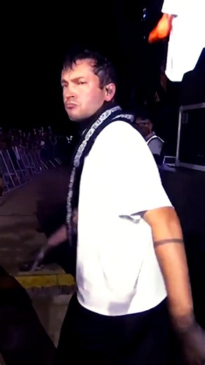 this run took like twenty minutes 😂 #tylerjoseph #joshdun #twentyonepilotslive #southside #festival