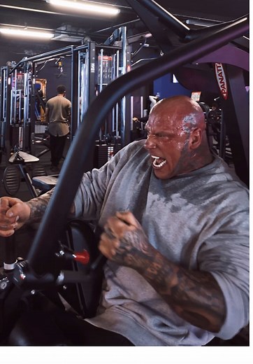 Muscle Building Transformations and Workouts