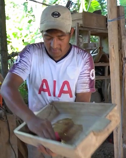 7.6K views · 32 reactions | Cómo hacer una batea de madera fácil y rápido.Parte 2 #tallados #reel #ecuador #viral_video #madera #brazil | Rusticos Don Jose | Facebook