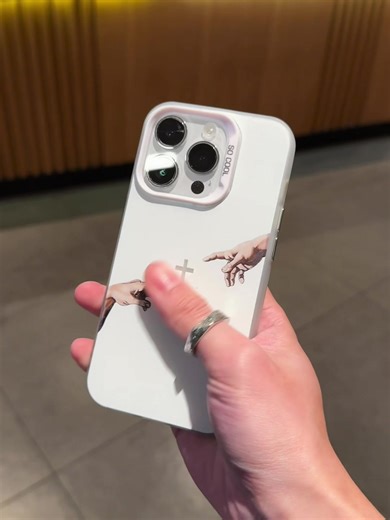 This cross shaped phone case is reliable in terms of protection and its beauty makes me unable to put it down#phonecase #cross