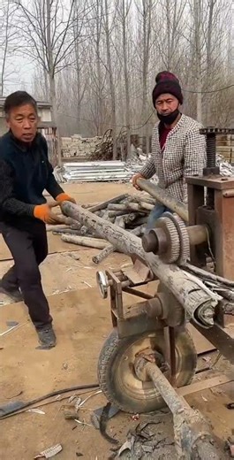 Stripping Tree Bark with a Gear Machine 🌳⚙️ | Wood Processing Process