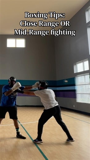 Boxing Tips: Close Range VS Mod Range Fighting #1ststepboxing #boxingtraining #boxingtips