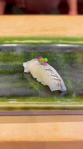 季節ごとの寿司が楽しめるサヨリ寿司