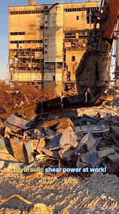 10K views · 107 reactions | Watch how this powerful excavator-mounted...