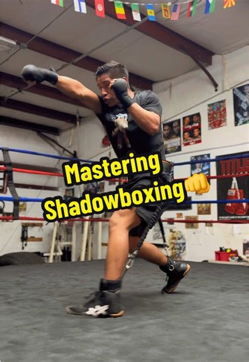Diego Perez🇲🇽 - Amateur Boxer🥊. Band-Resisted Shadowboxing for Proper Stance Mechanics. . . . #boxing #boxeomexicano #mexico #boxeo #gym