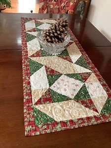 Table Runner, Christmas Table Runner, Shining Star Table Runner, Holiday Table Runner, Star Runner, Wall Hanging, Holiday Wall Hanging - Etsy