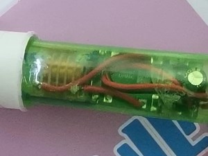 我只是测试一下魔法棒，充电器就炸了🤬🤬🤬