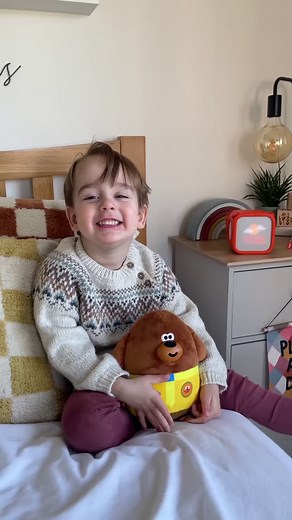 3.6K views | Adventure awaits with our Hey Duggee Yoto card!  Join Duggee and the Squirrel Gang on exciting journeys filled with laughter, learning, and of course, DUGGEE HUGS! 珞 Explore now: https://uk.yotoplay.com/products/hey-duggee-audio-collection-the-big-day-out-badge-and-other-stories UK & EU Only #yotoplay #yotoplayer #audioadventures #screenfreekids #screenfreeactivities #screenfreeplay #heyduggee | Yoto | Facebook