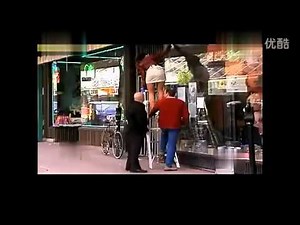 The beautiful climbing stairs looking up her little skirt Qi B