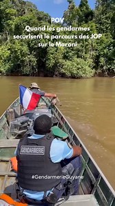 😄 #Insolite | Nos gendarmes ont assisté à une séance d’entraînement bien particulière d'un sportif des Jeux Olympiques 2024 💪 ➡️ Qui n'a pas déjà vu un paresseux 🦥 en #Guyane ? Mais en avez-vous déjà vu un en pleine préparation des épreuves de natation 💦 des Jeux Olympiques 😮😅 ? 👉 À cette occasion, nos gendarmes ont répondu présents afin de sécuriser le parcours et prêter main forte à ce sportif de haut niveau ! ➡️ Intrépide, il a affronté tous les dangers dans le Maroni : les piranhas, l