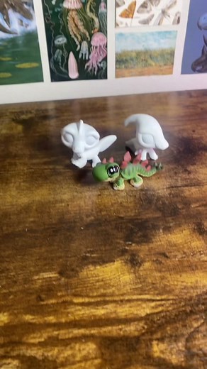Trying to juggle everything else I’ve got going on rn so these dino LPS are taking waayyyy longer than I’d like them to, but they’re coming around! #lps #littlestpetshops #customlps #lpscustom
