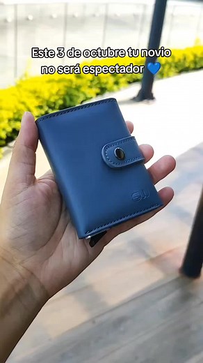 Regala en el Día del Novio una moderna Genuine Wallet