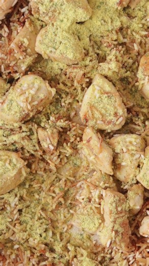 🍽️ Rice-A-Roni Chicken Casserole – Easy Comfort Food! If you need a quick, filling dinner idea, this one is a must-try. It’s creamy, savory, and made with simple ingredients you probably already have! Perfect for: ✔️ Busy weeknights ✔️ Meal planning ✔️ Family dinners 🛒 Ingredients: • 1 Tablespoon olive oil • 1 pound chicken breasts, cut into 1-inch pieces • 1 teaspoon salt • ½ teaspoon pepper • 2 Tablespoons butter • 1 box Rice-A-Roni Chicken (6.9 oz) • 2 ½ cups water • 1 Tablespoon fresh chop